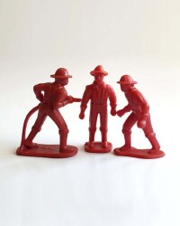 Tek Renk İtfaiyeci Figürü 1/50 3 Adet - Eshel